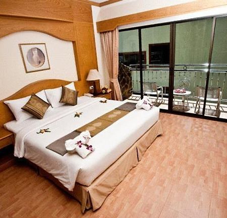 U Tai Tip Guest House Пхукет Номер фото
